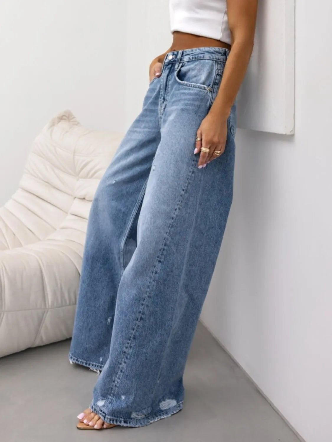 Distressed Wide Leg Jeans