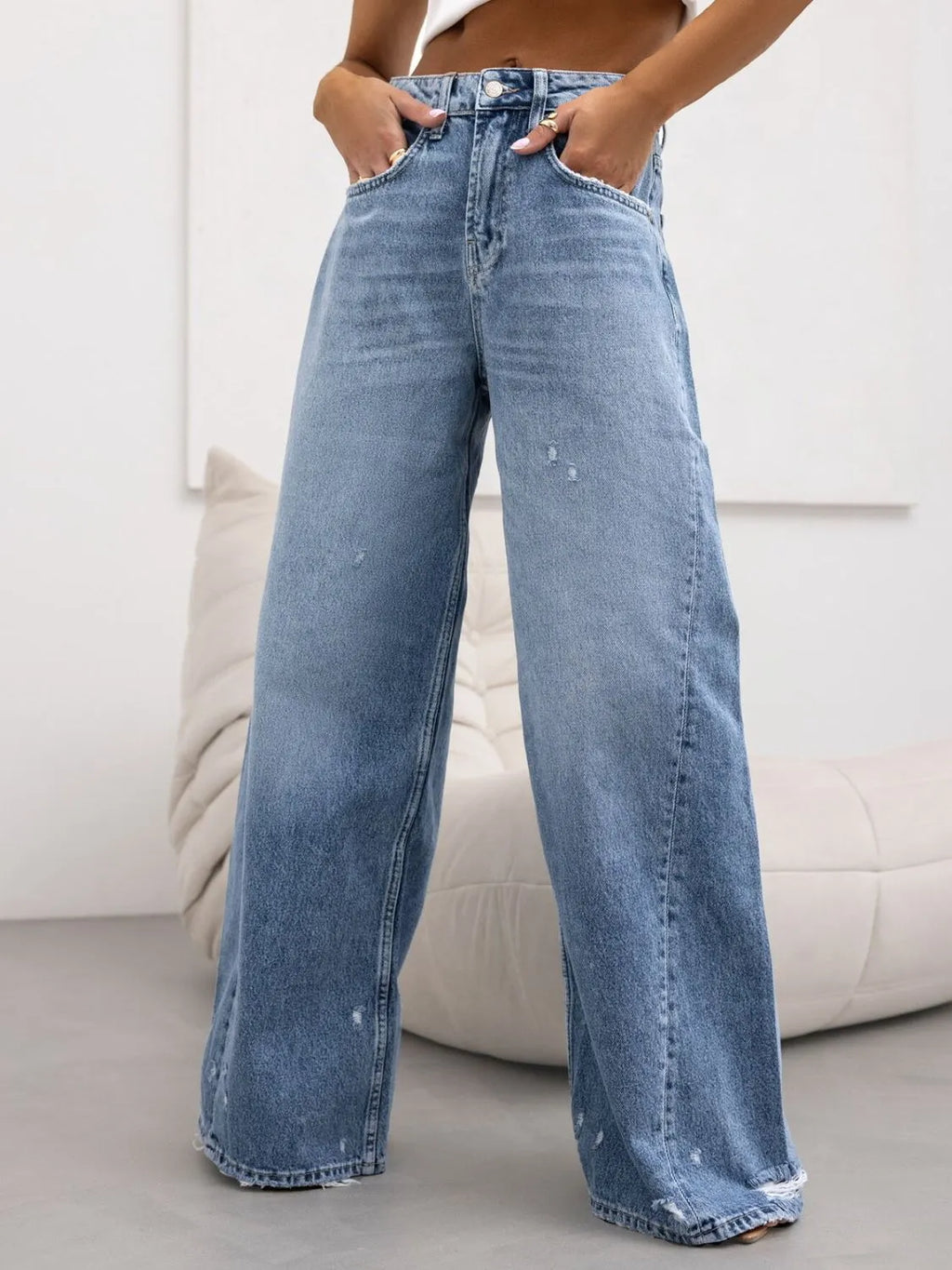 Distressed Wide Leg Jeans